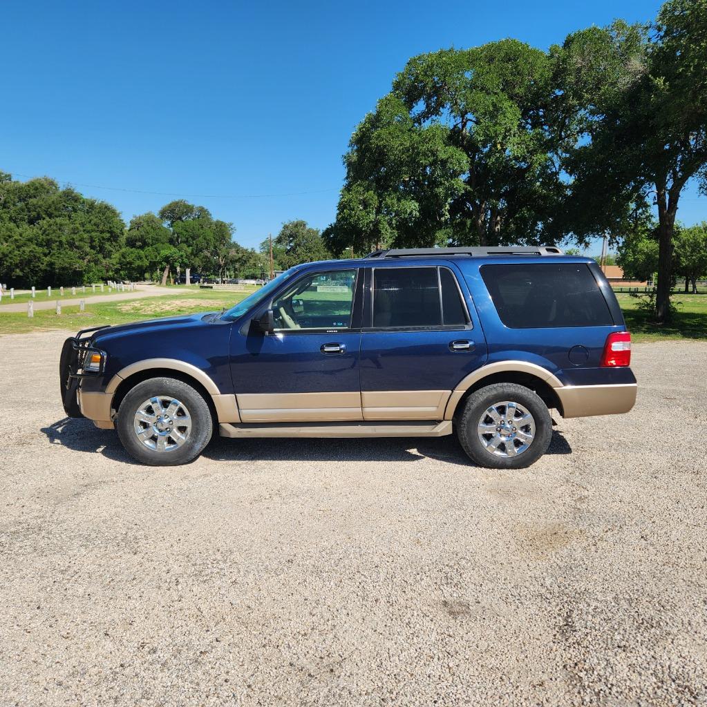 2014 Ford Expedition - $12,995