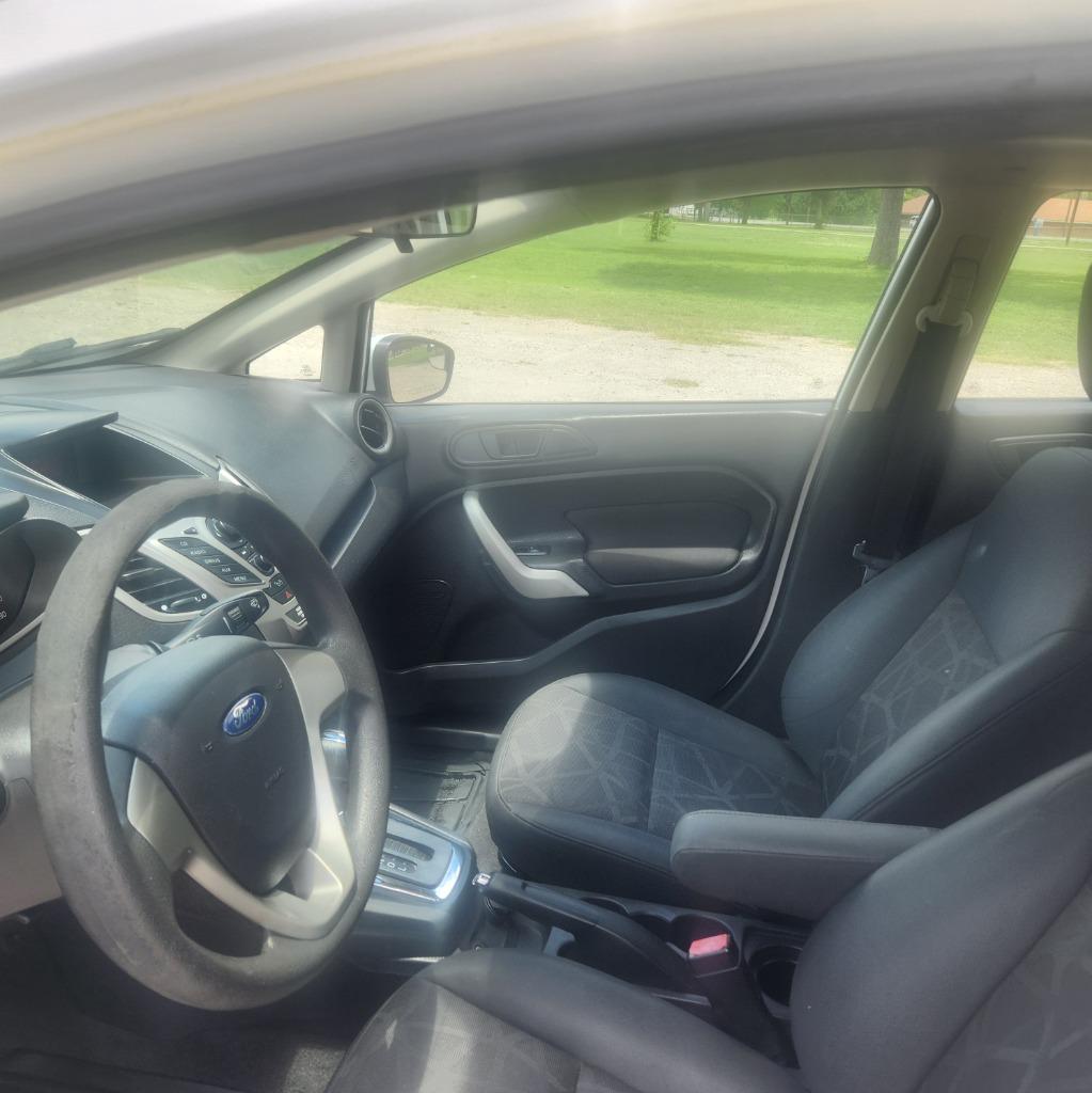 2012 Ford Fiesta - $6,995