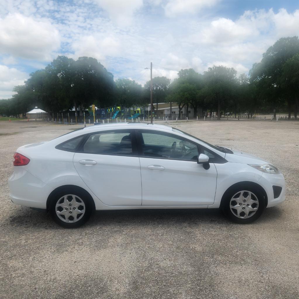 2012 Ford Fiesta - $6,995