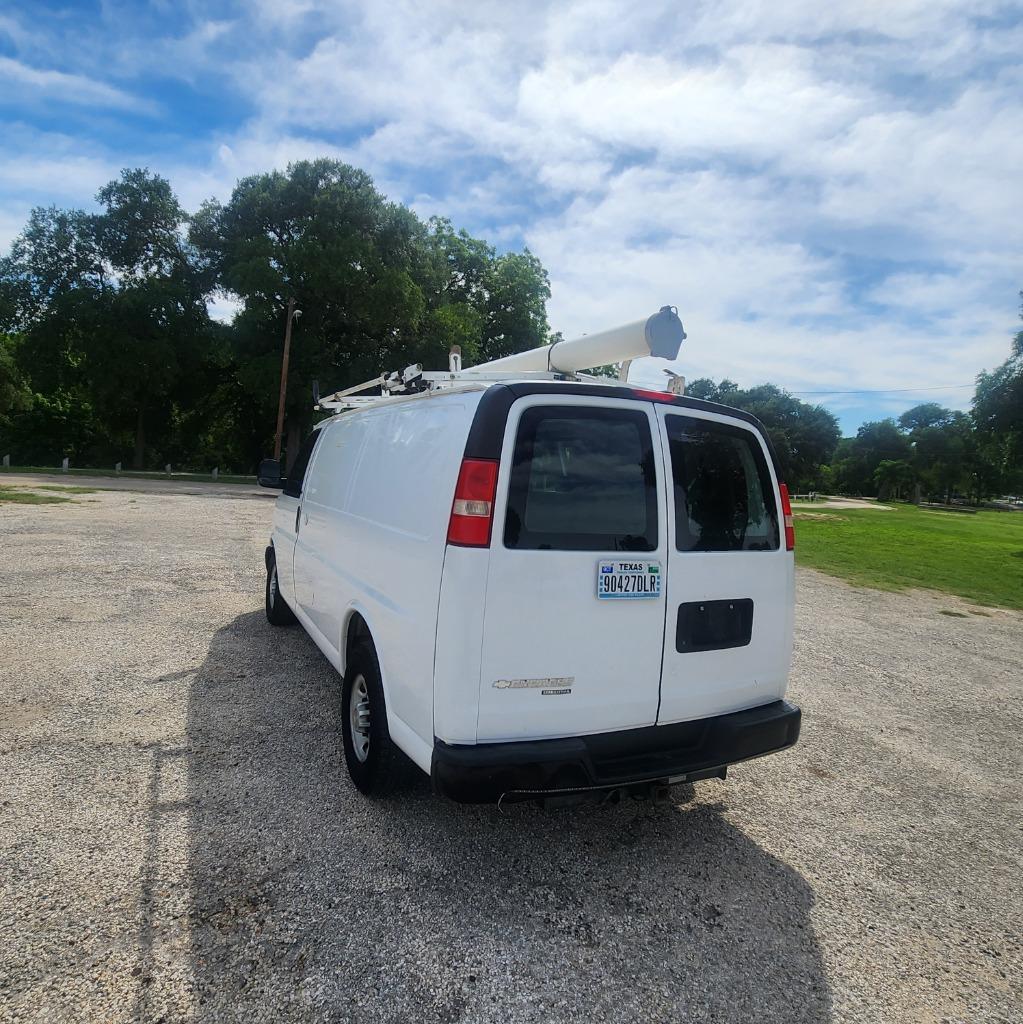 2012 Chevrolet G2500 Vans