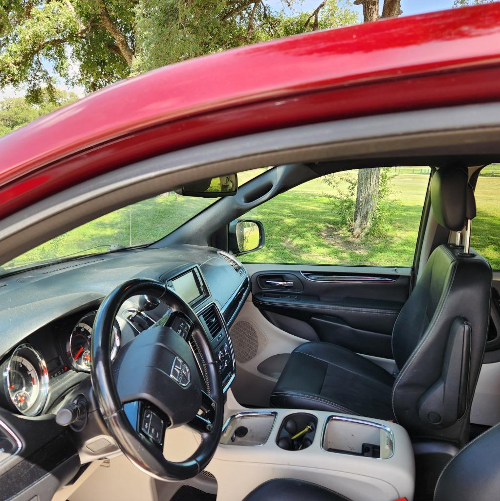 2019 Dodge Grand Caravan - $129,950