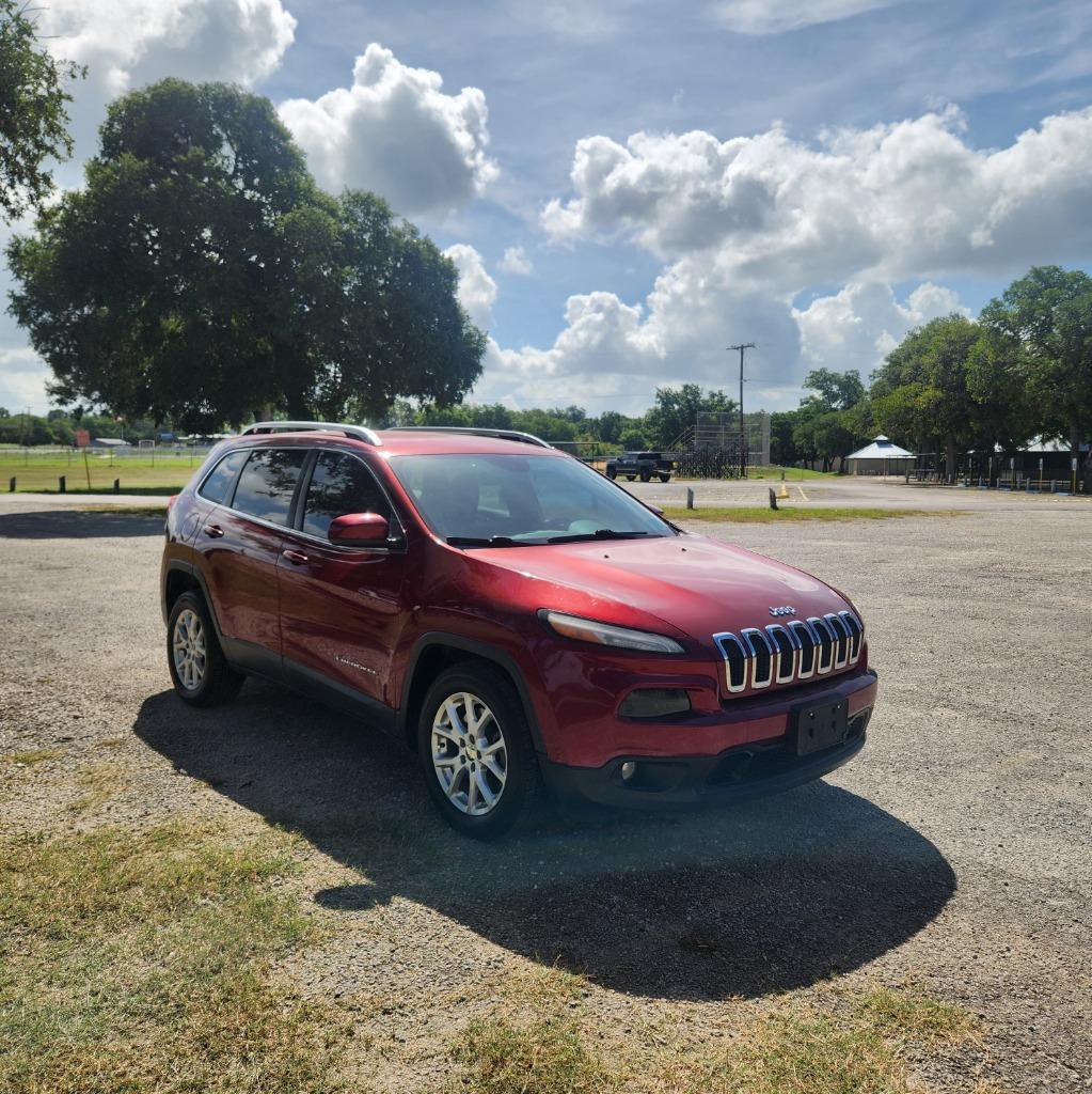 2016 Jeep Cherokee - $8,995
