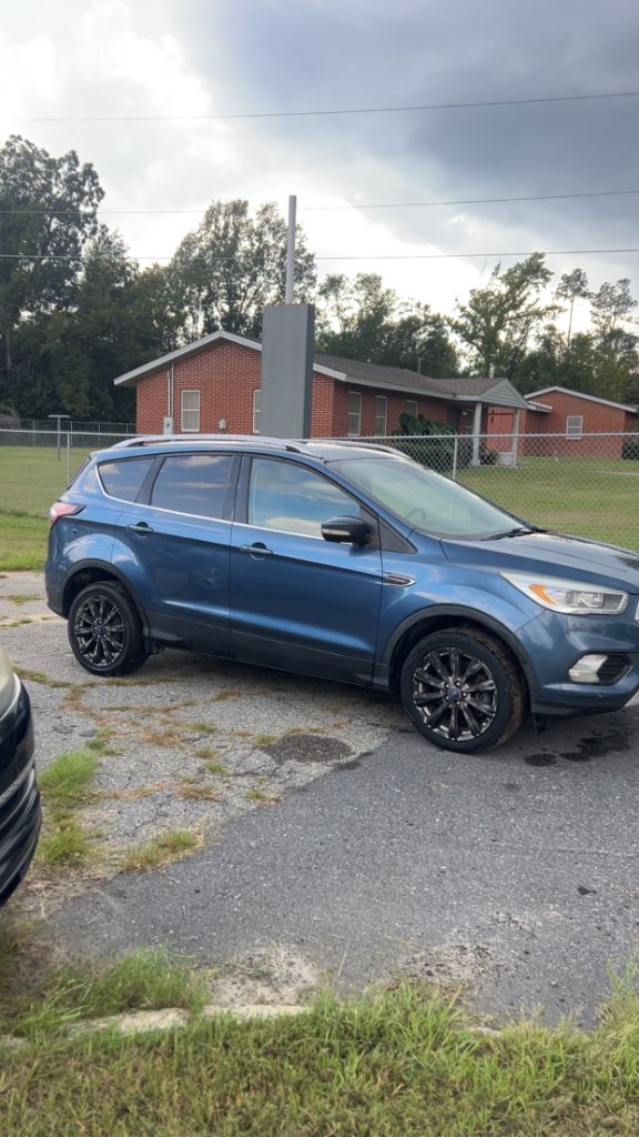 2018 Ford Escape - $10,000