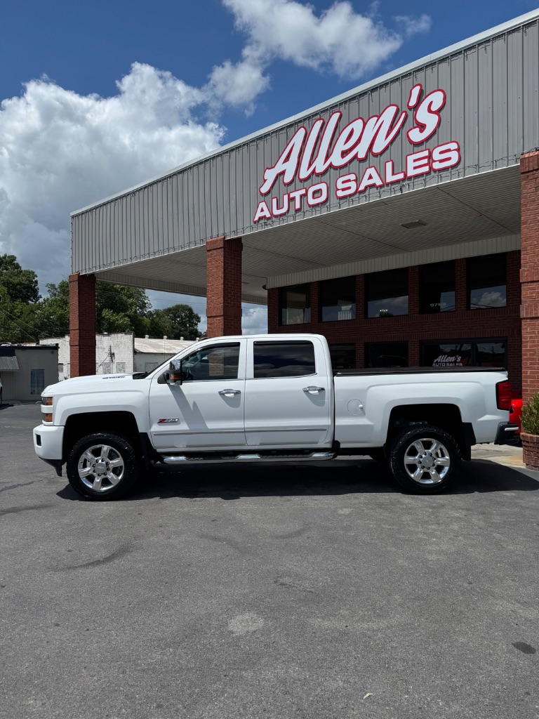 2018 Chevrolet Silverado - $39,900