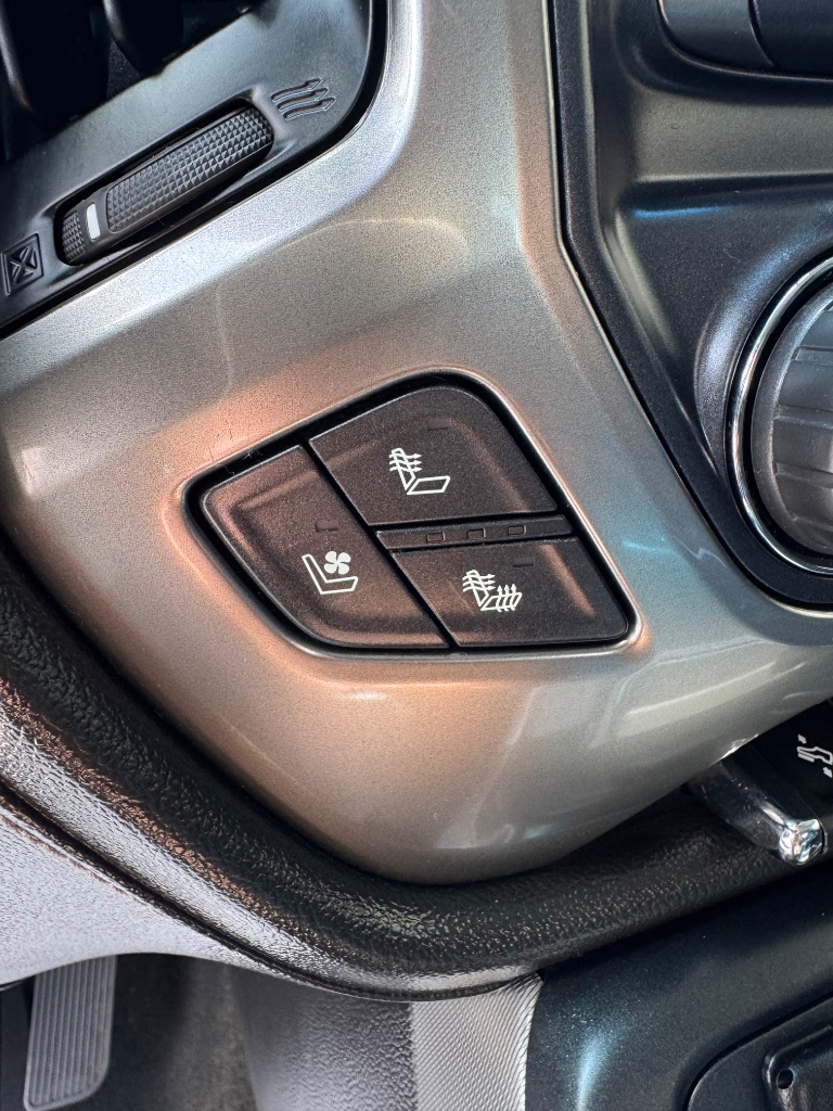2018 Chevrolet Silverado - $39,900