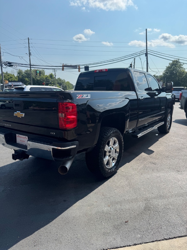 2017 Chevrolet Silverado 2500 - $34,900
