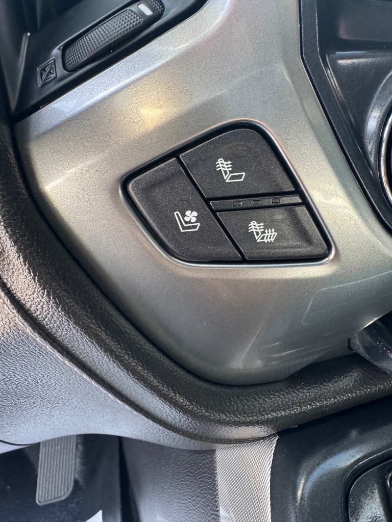 2017 Chevrolet Silverado 2500 - $34,900