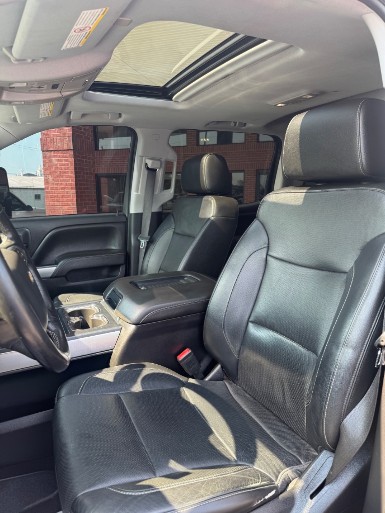 2017 Chevrolet Silverado 2500 - $34,900