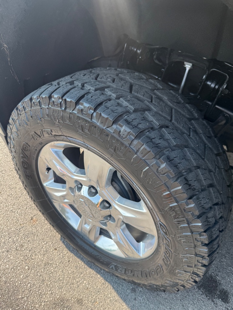 2017 Chevrolet Silverado 2500 - $34,900