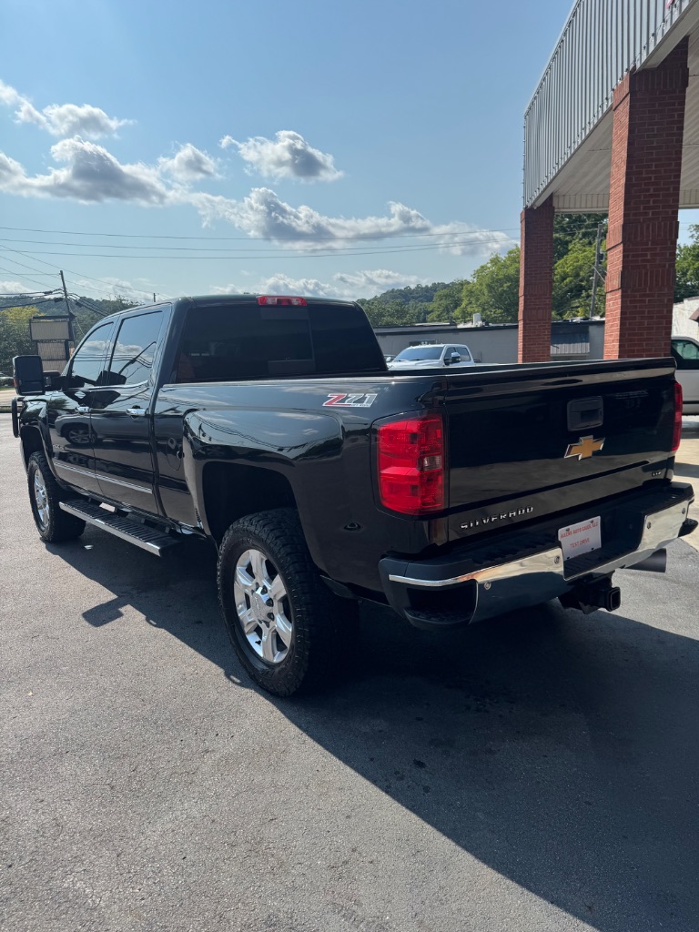 2017 Chevrolet Silverado 2500 - $34,900
