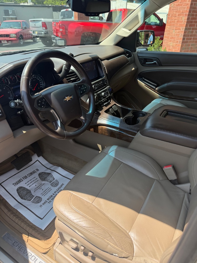 2015 Chevrolet Tahoe - $16,900