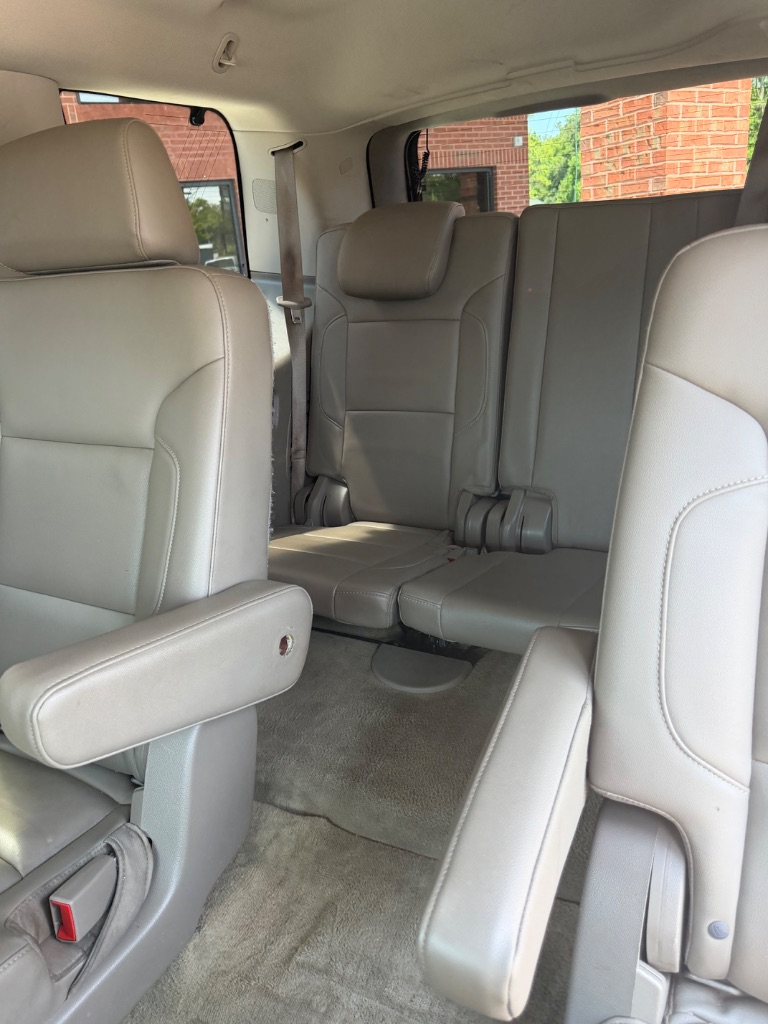 2015 Chevrolet Tahoe - $16,900