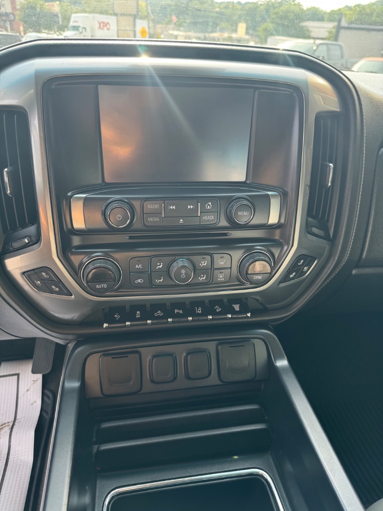2017 Chevrolet Silverado 2500 - $34,900