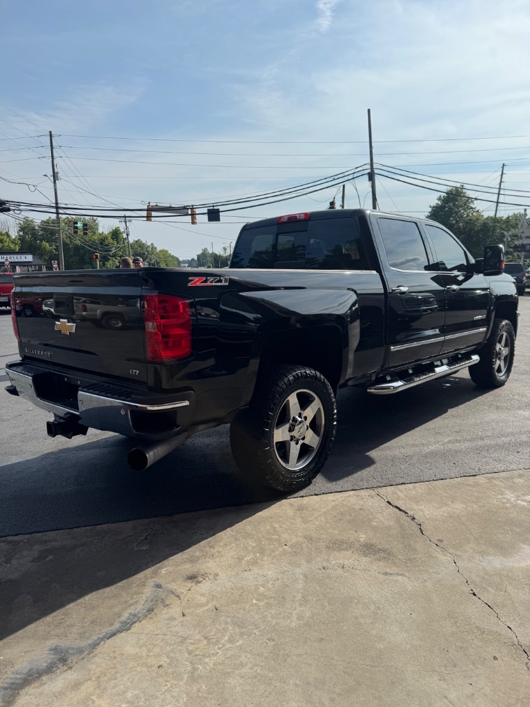 2017 Chevrolet Silverado 2500 - $34,900