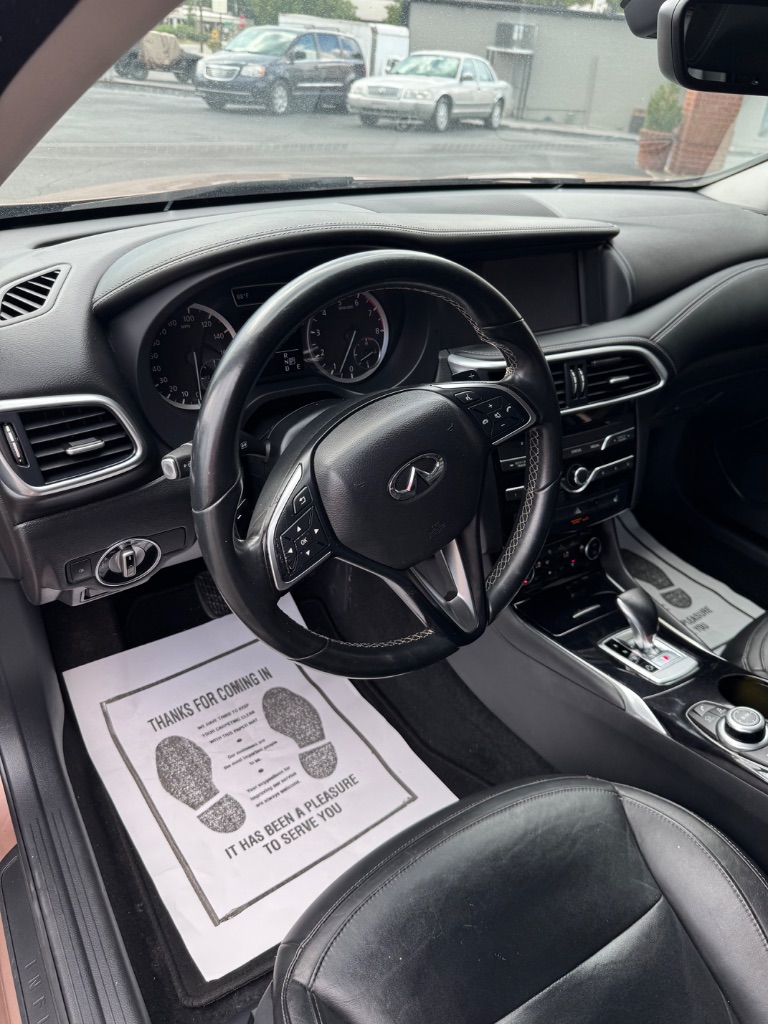 2018 INFINITI QX30 - $9,900