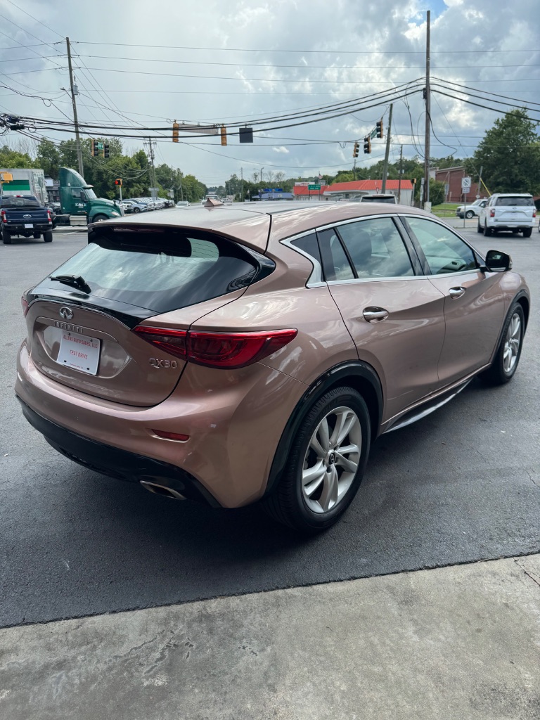 2018 INFINITI QX30 - $9,900