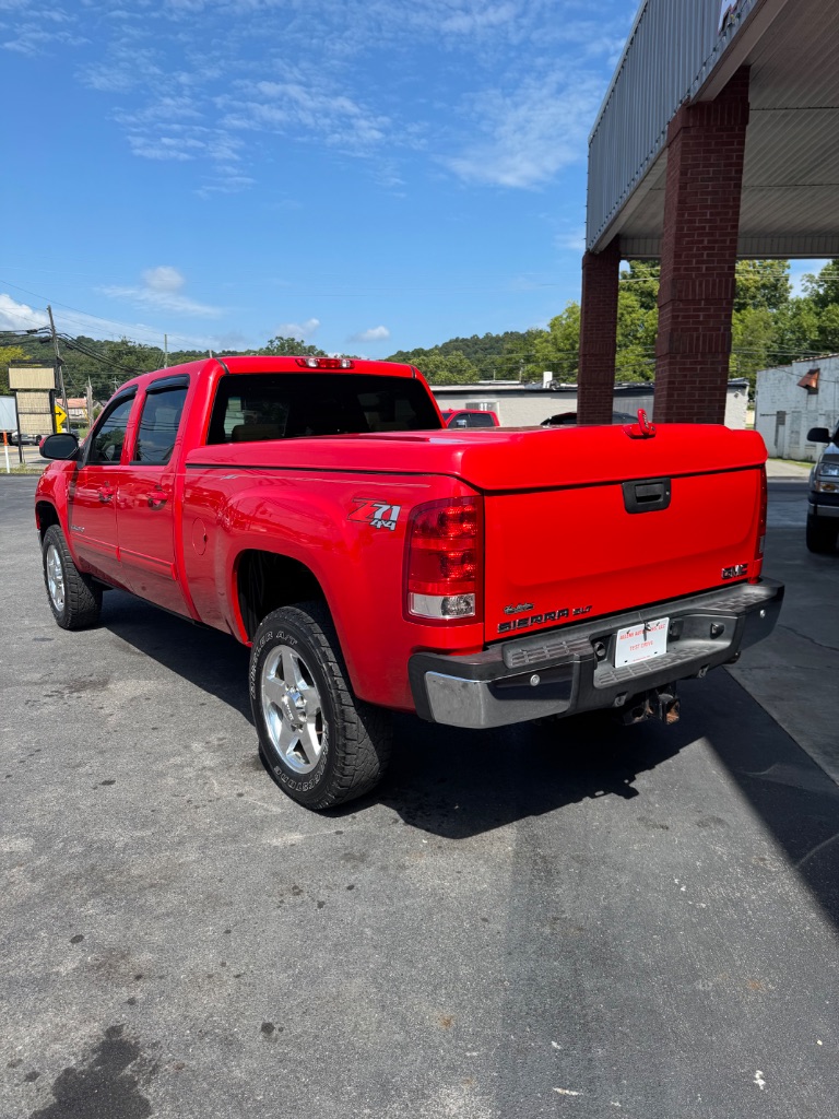 2011 GMC Sierra - $26,900