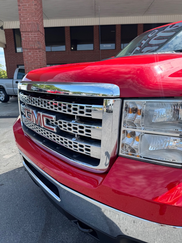 2011 GMC Sierra - $26,900