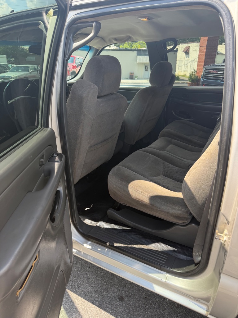 2006 Chevrolet Silverado - $16,900