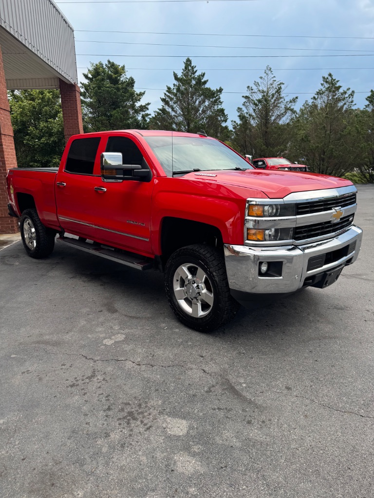 2016 Chevrolet Silverado - $29,900