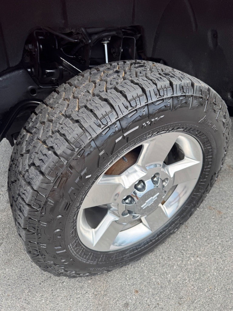 2016 Chevrolet Silverado - $29,900