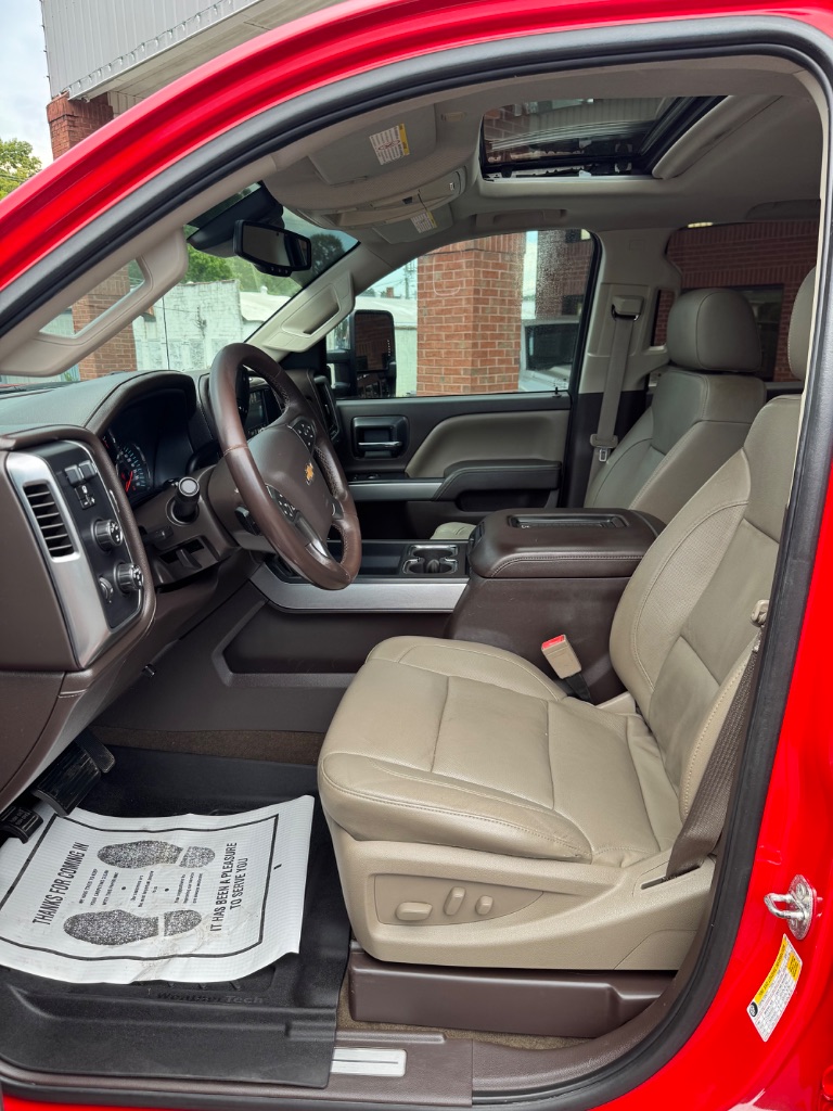 2016 Chevrolet Silverado - $29,900