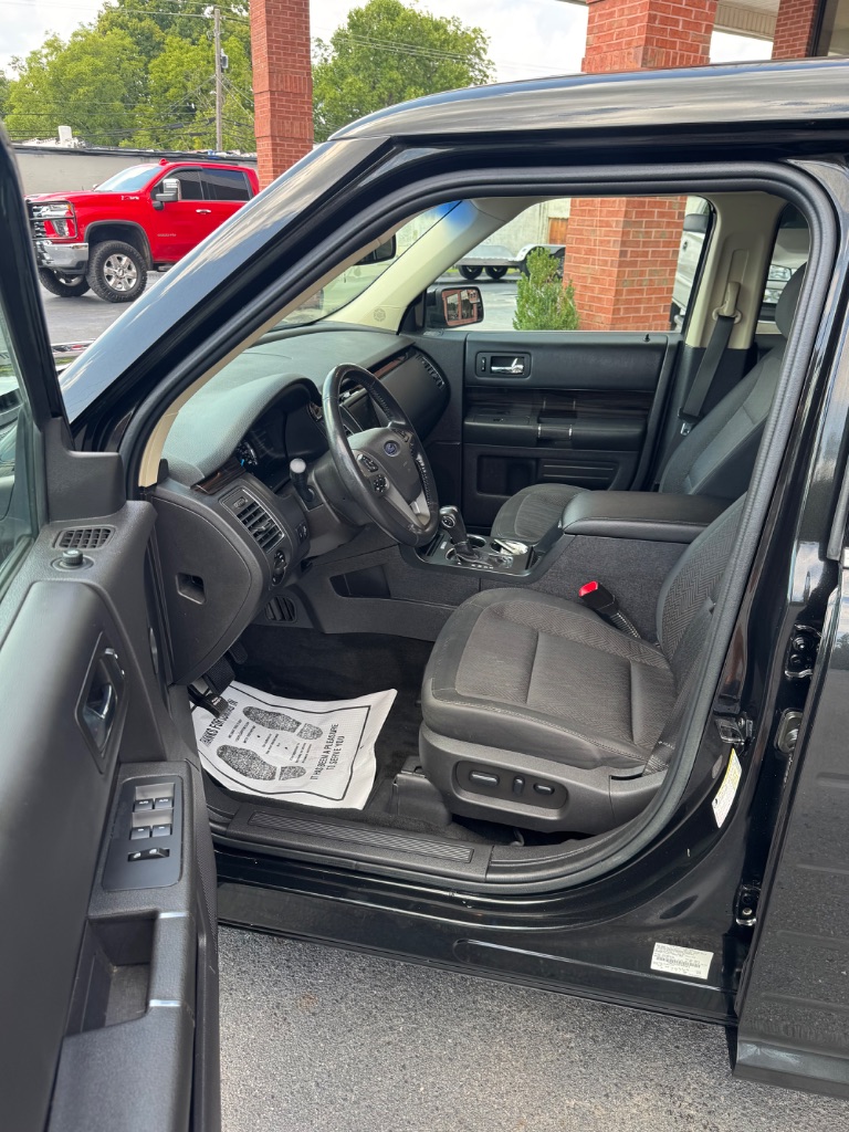 2015 Ford Flex - $9,900