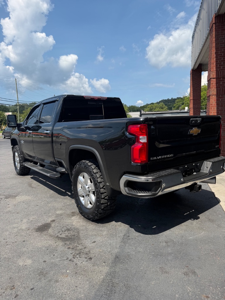 2022 Chevrolet Silverado Hd - $38,900