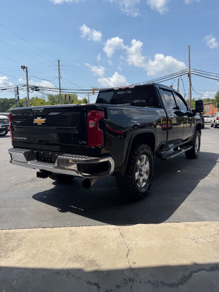 2022 Chevrolet Silverado Hd - $38,900