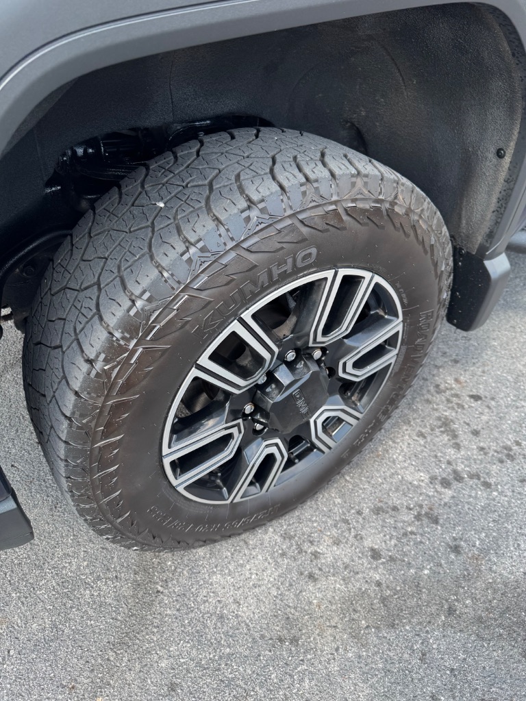 2020 GMC Sierra - $44,900