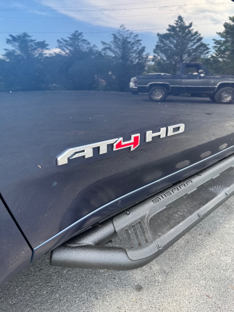 2020 GMC Sierra - $44,900