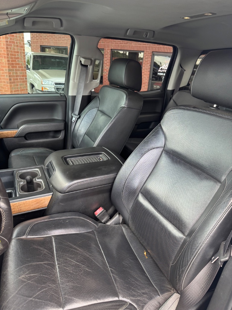 2017 Chevrolet Silverado - $33,900