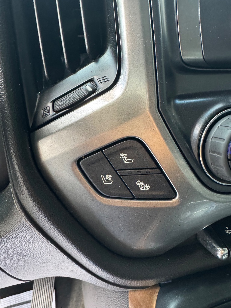 2017 Chevrolet Silverado - $33,900