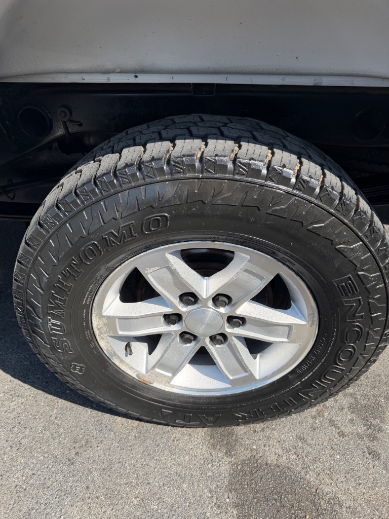 2008 GMC Sierra - $13,900