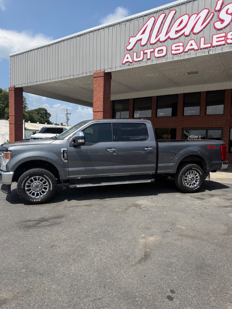 2022 Ford F-250 - $32,900