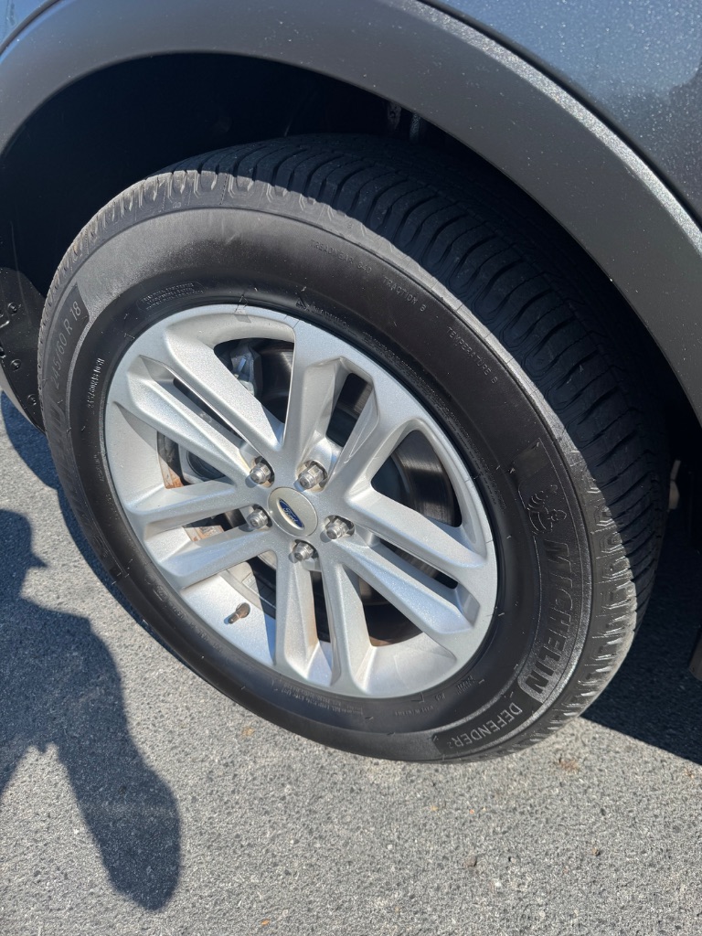 2016 Ford Explorer - $8,900