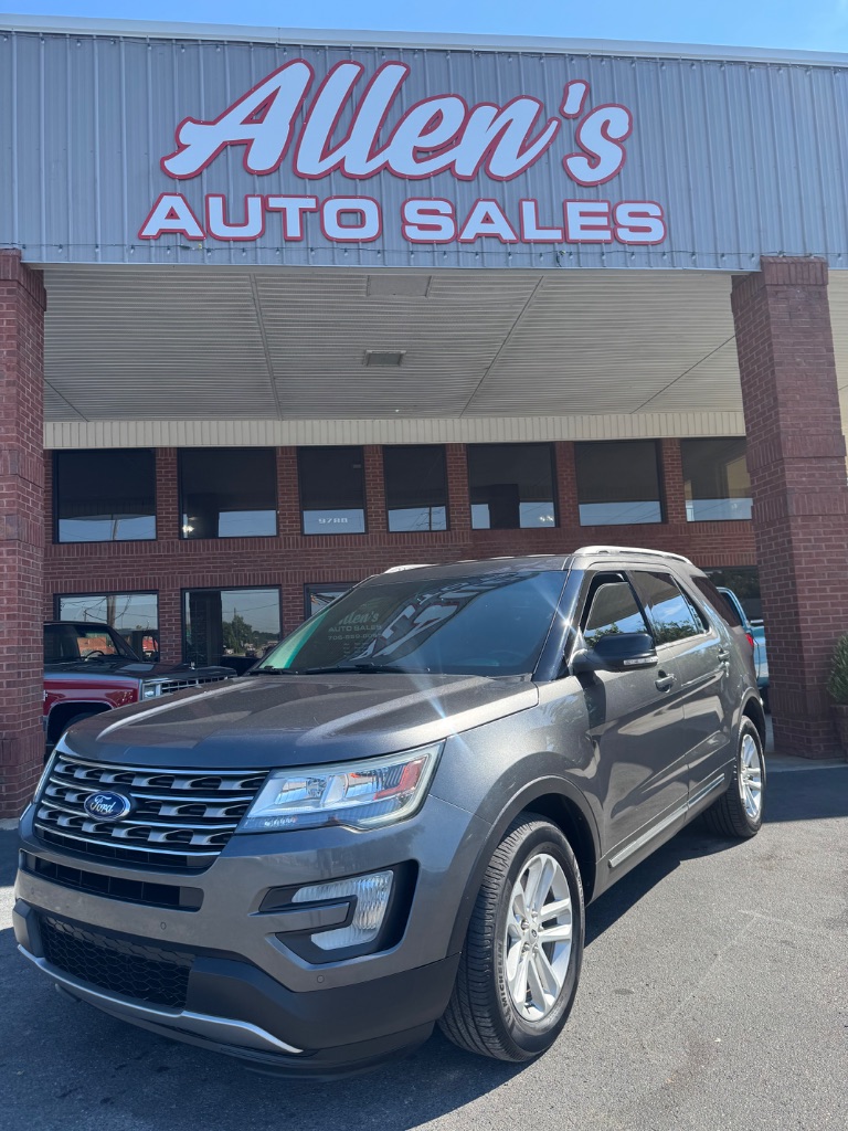 2016 Ford Explorer - $8,900