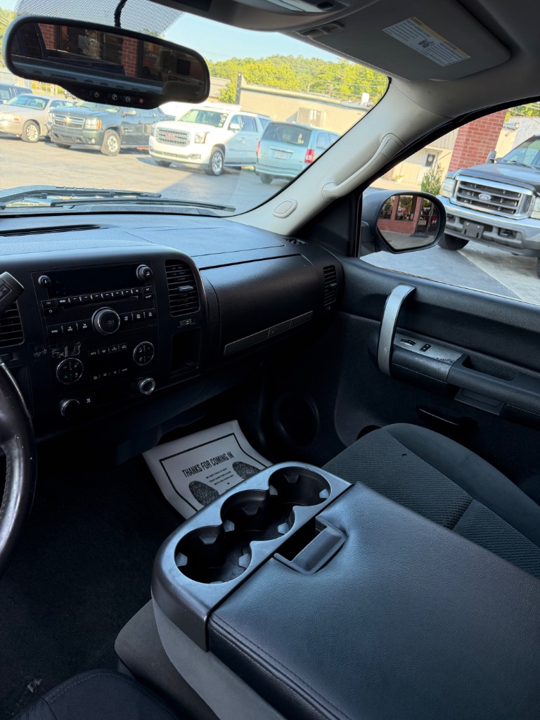 2008 Chevrolet Silverado - $10,900