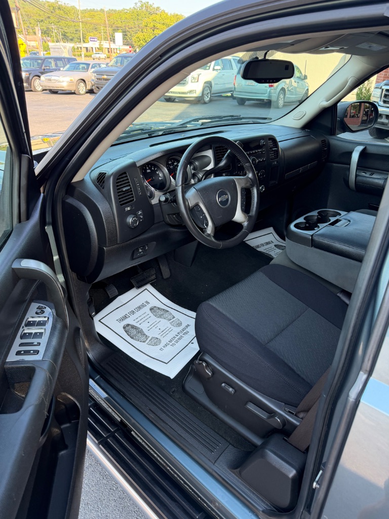 2008 Chevrolet Silverado - $10,900
