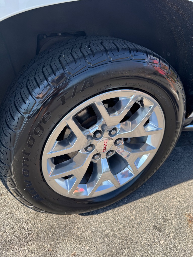 2017 GMC Yukon - $15,900