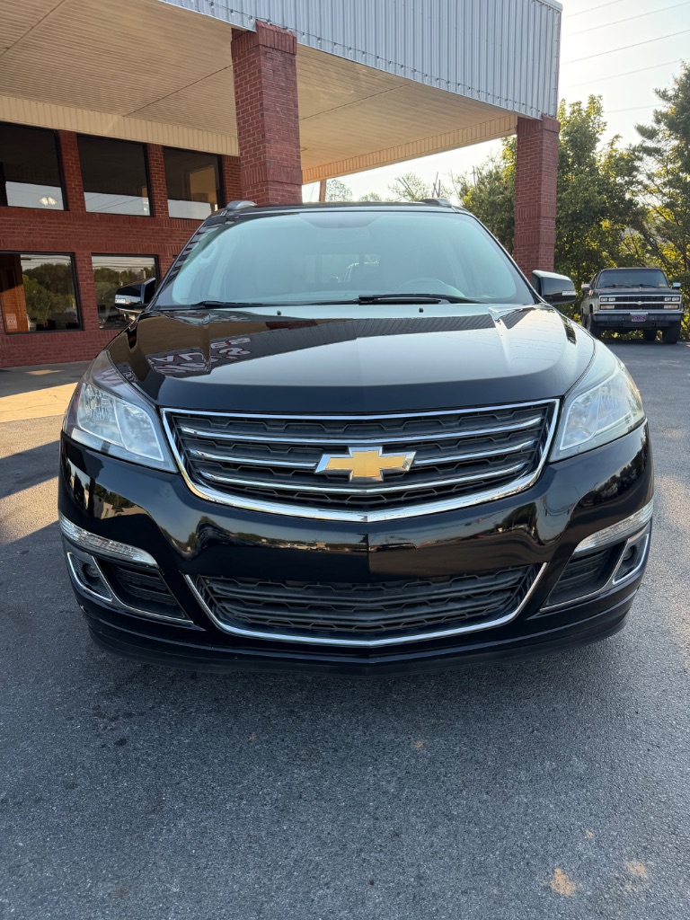 2017 Chevrolet Traverse - $9,900