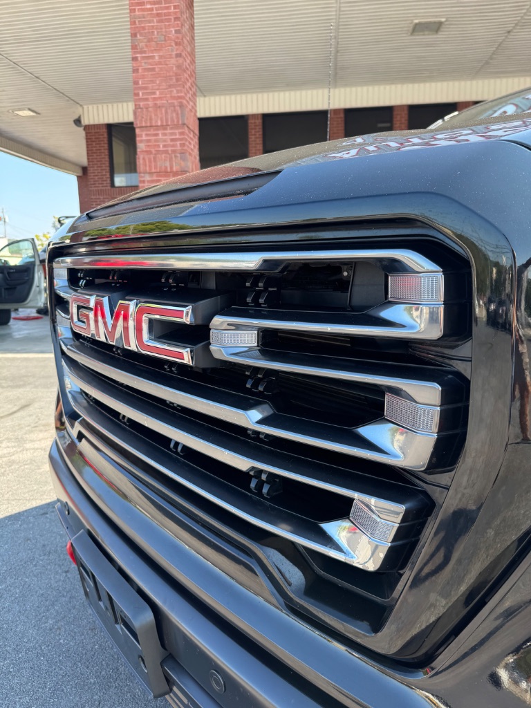 2019 GMC Sierra - $27,900