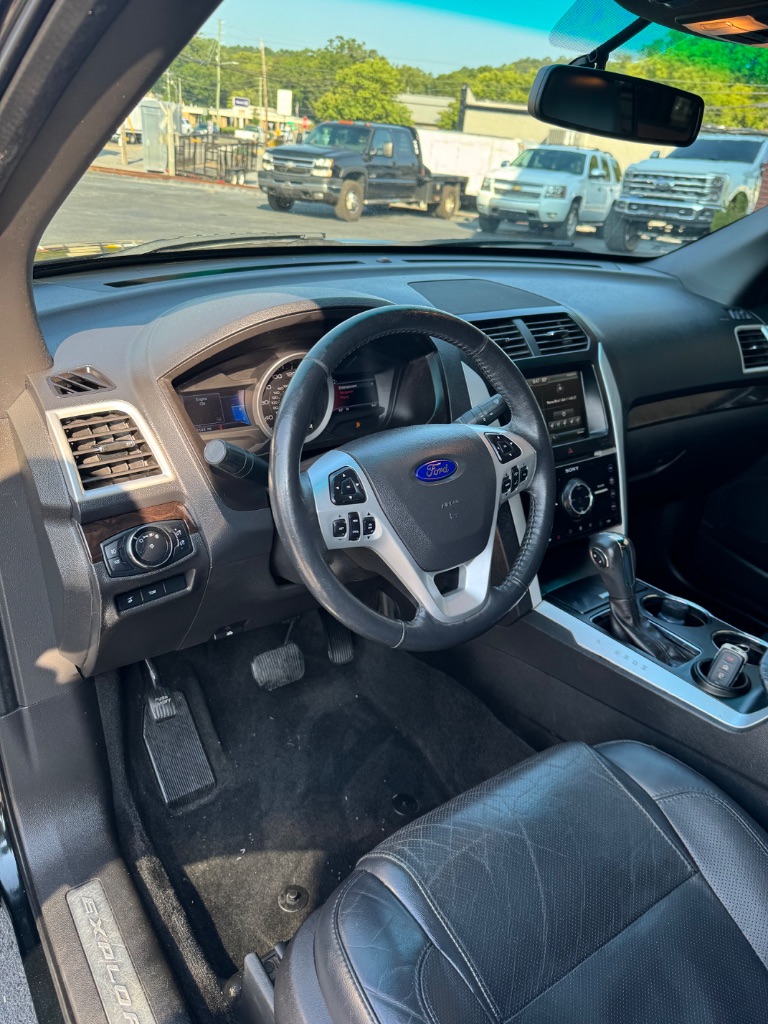 2014 Ford Explorer - $8,500