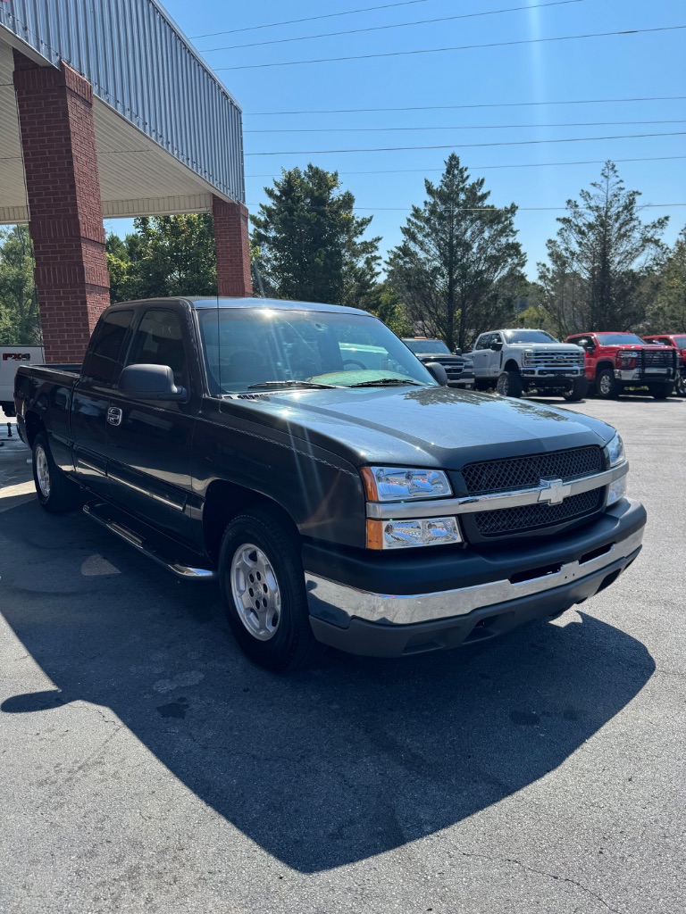 2003 Chevrolet Silverado - $7,900
