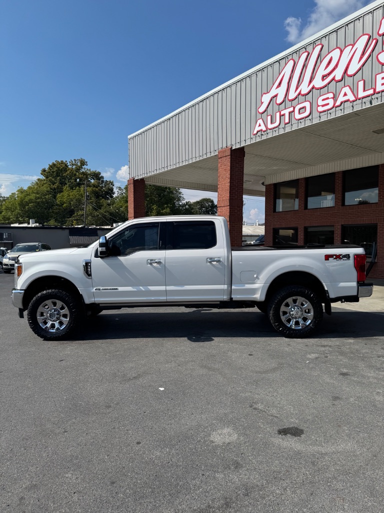 2019 Ford F-350 - $38,900