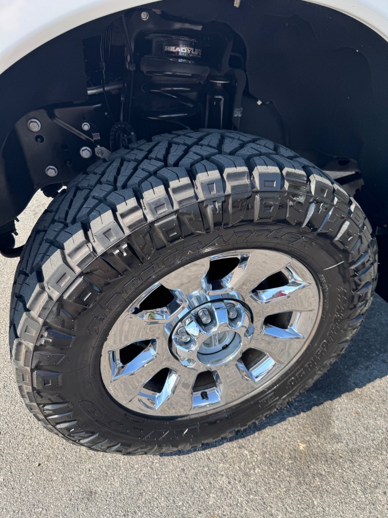 2019 Ford F-350 - $38,900