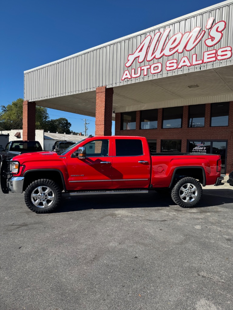 2018 GMC Sierra - $39,900