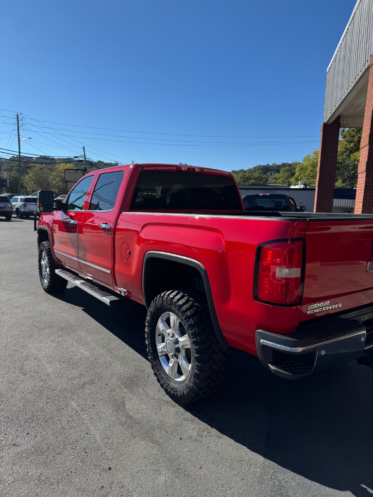 2018 GMC Sierra - $39,900