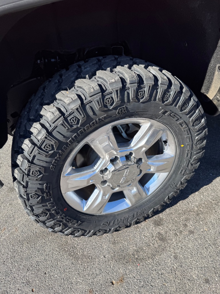2018 GMC Sierra - $39,900