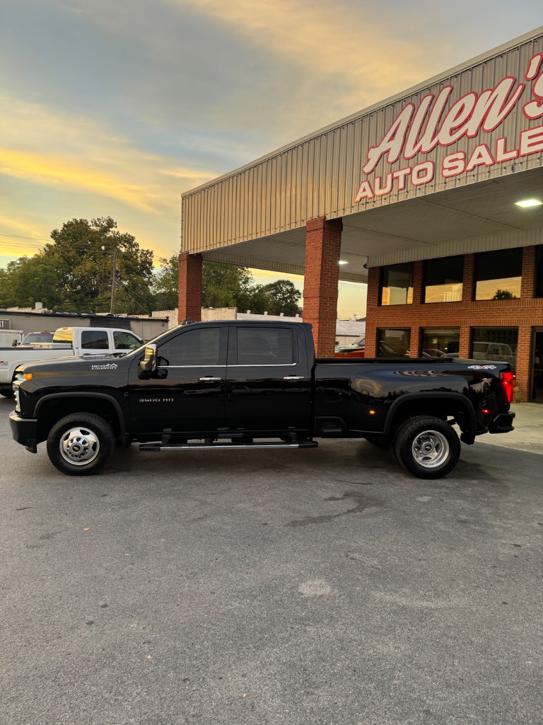 2021 Chevrolet Silverado - $36,900